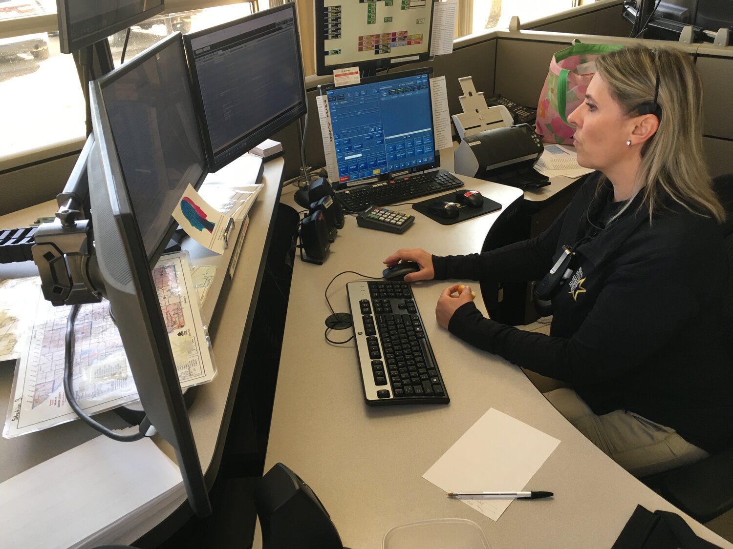 Benton County Dispatchers Are Calm Critical Decision Makers Sauk